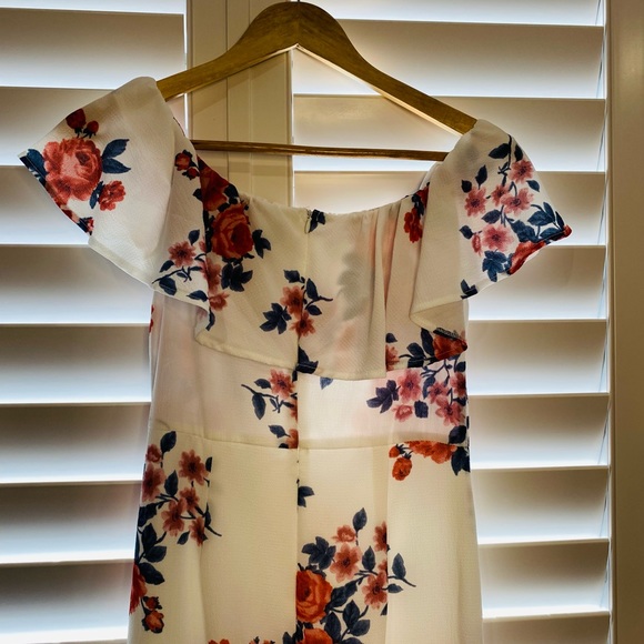 SOLD Dotti Size 8 Floral Off Shoulder Ruffle Dress Lined w/ Split - Picture 8 of 10